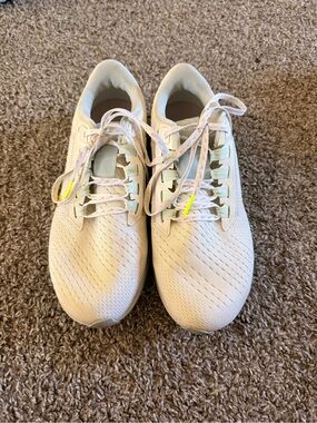 Nike Light Coloured Athletic Sneakers with Neon Yellow Accents